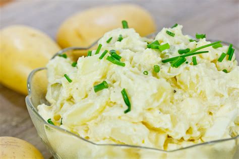 How much fat is in kartoffelsalat - calories, carbs, nutrition